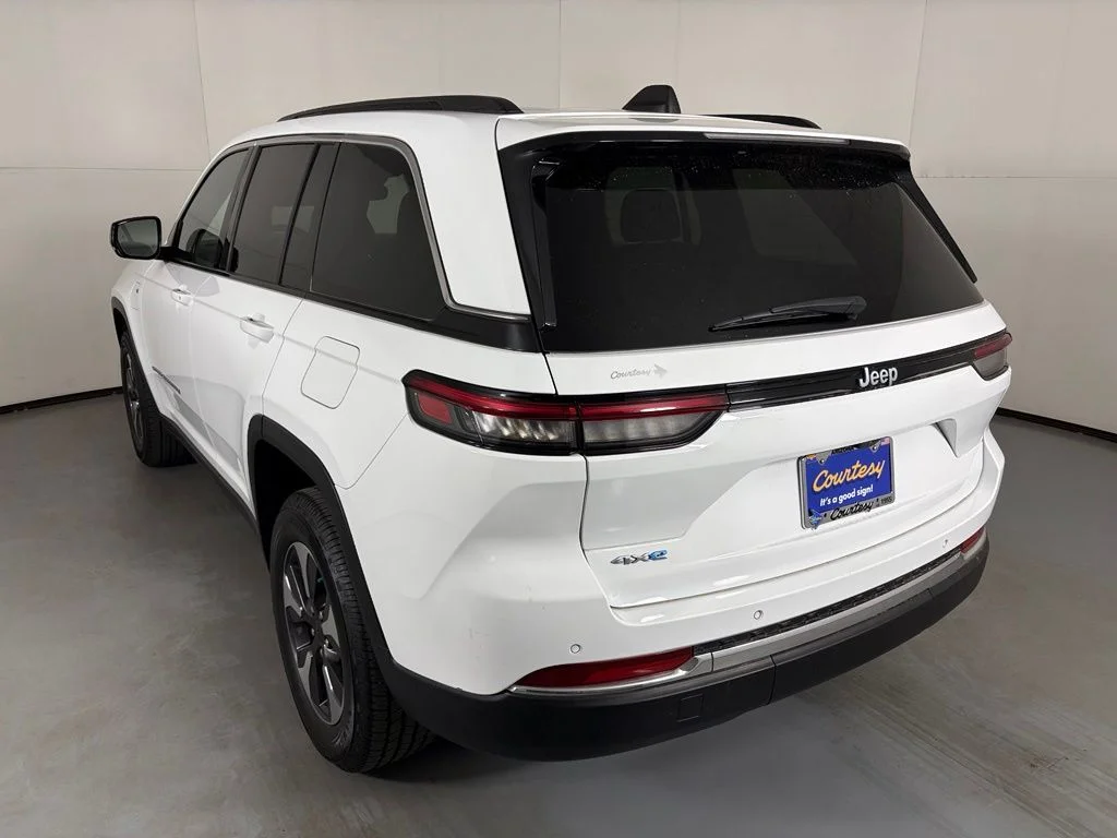 Used 2024 White Jeep 4xe image 6