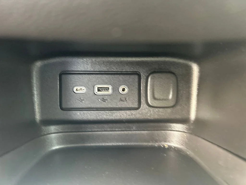 Used 2021 Gray Chevrolet LT image 25