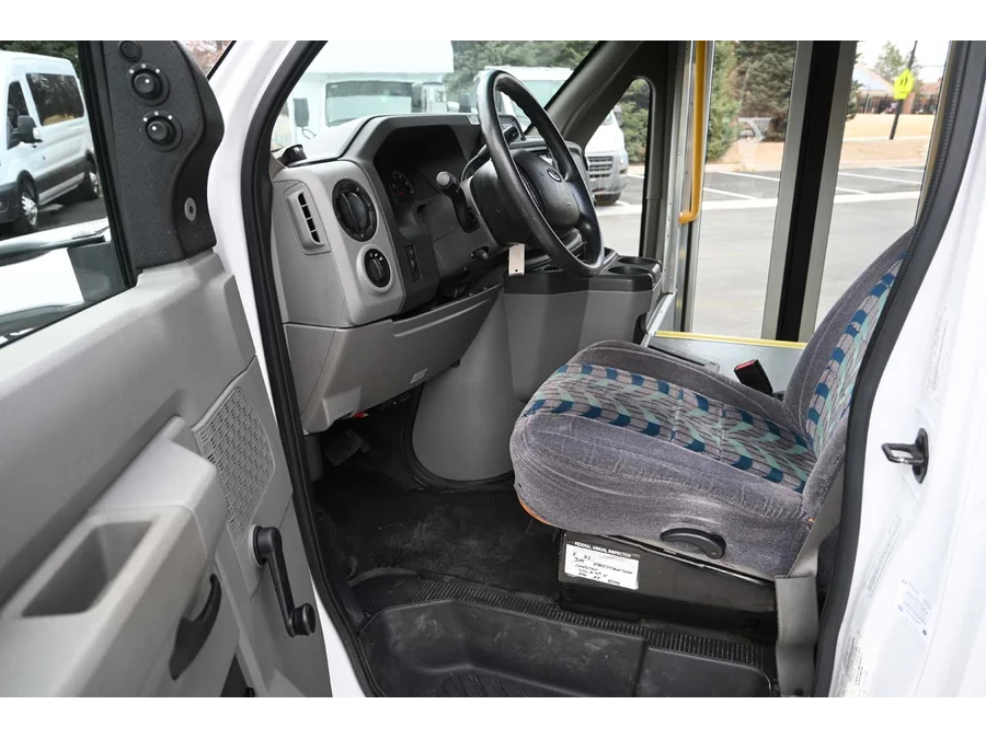 2016 Ford E-Series Cutaway Base - Photo 13
