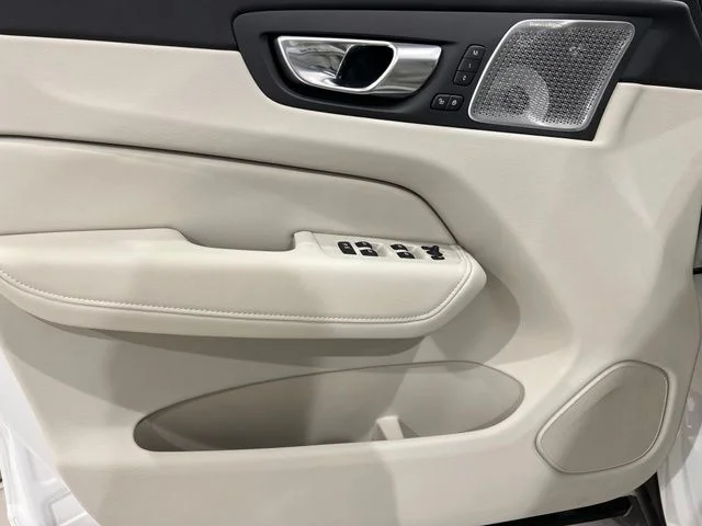 2026 Volvo XC60 Ultra - Photo 10