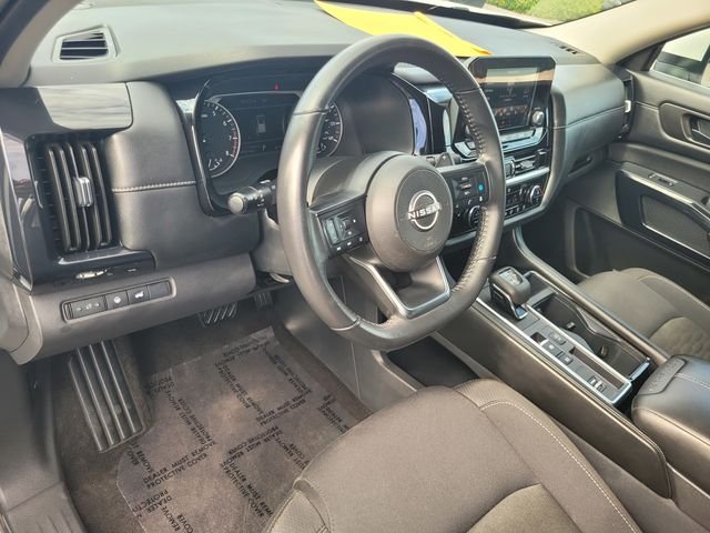 Used 2025 White Nissan SV image 12