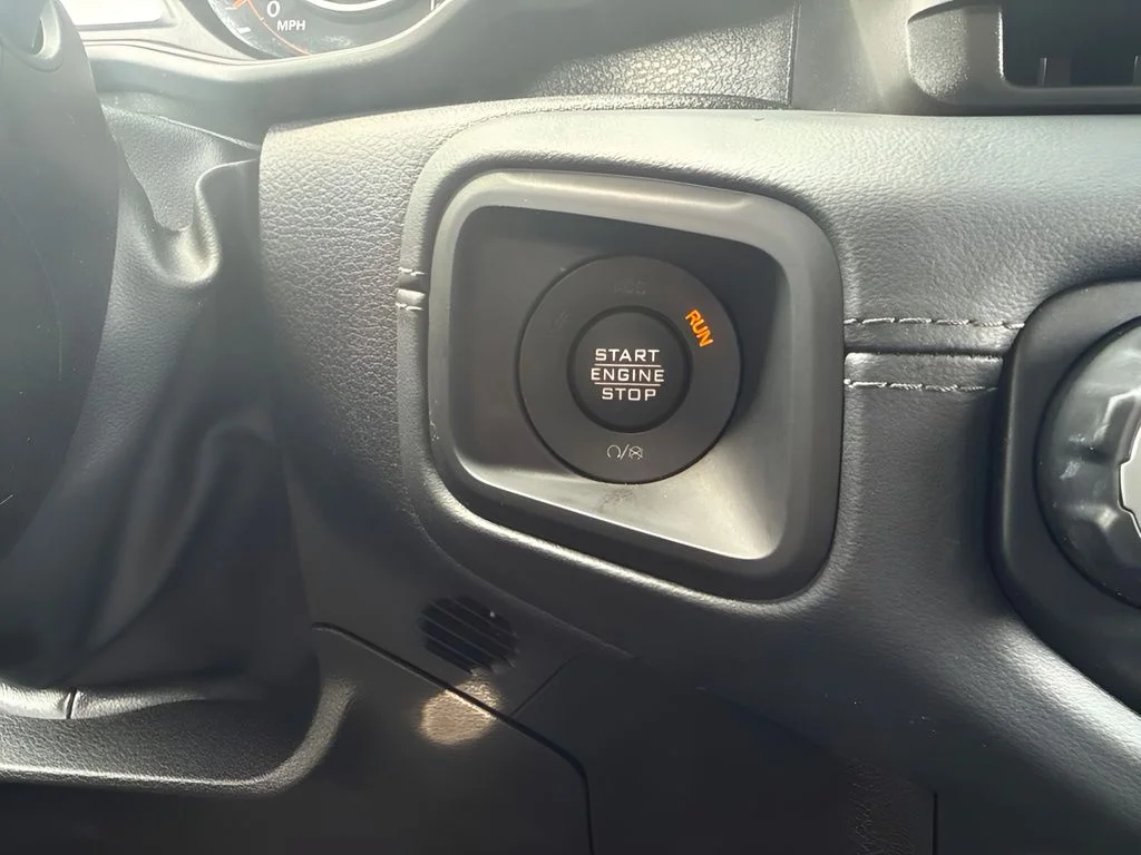 Used 2025 Gray Jeep Rubicon image 15