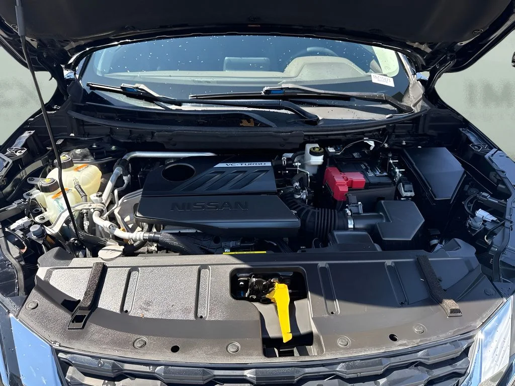 Used 2023 Black Nissan SL image 19