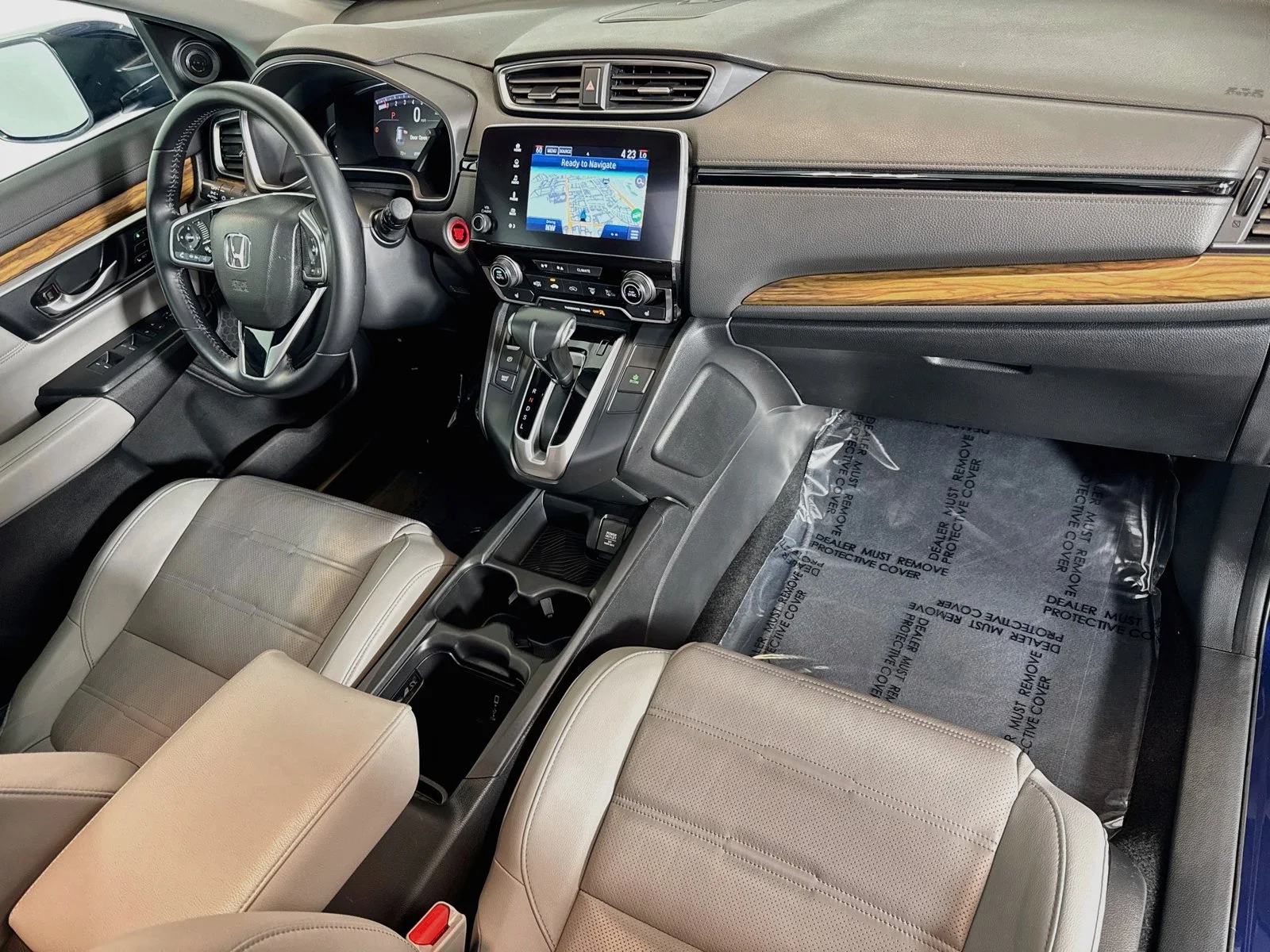 Used 2018 Obsidian Blue Pearl Honda Touring image 28