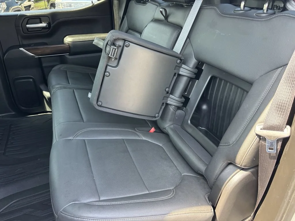 Used 2022 Quicksilver Metallic GMC SLT image 18