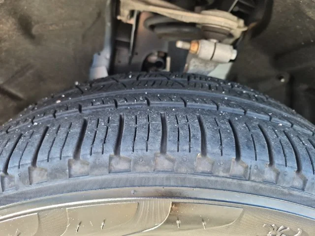 Used 2025 White Jeep Limited image 11