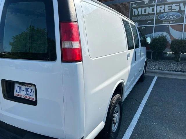 Used 2017 White Chevrolet Work Van image 5
