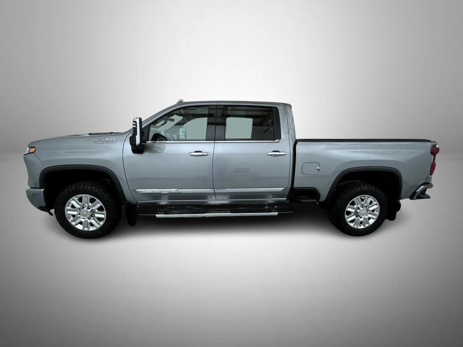 Used 2024 Gray Chevrolet High Country image 8