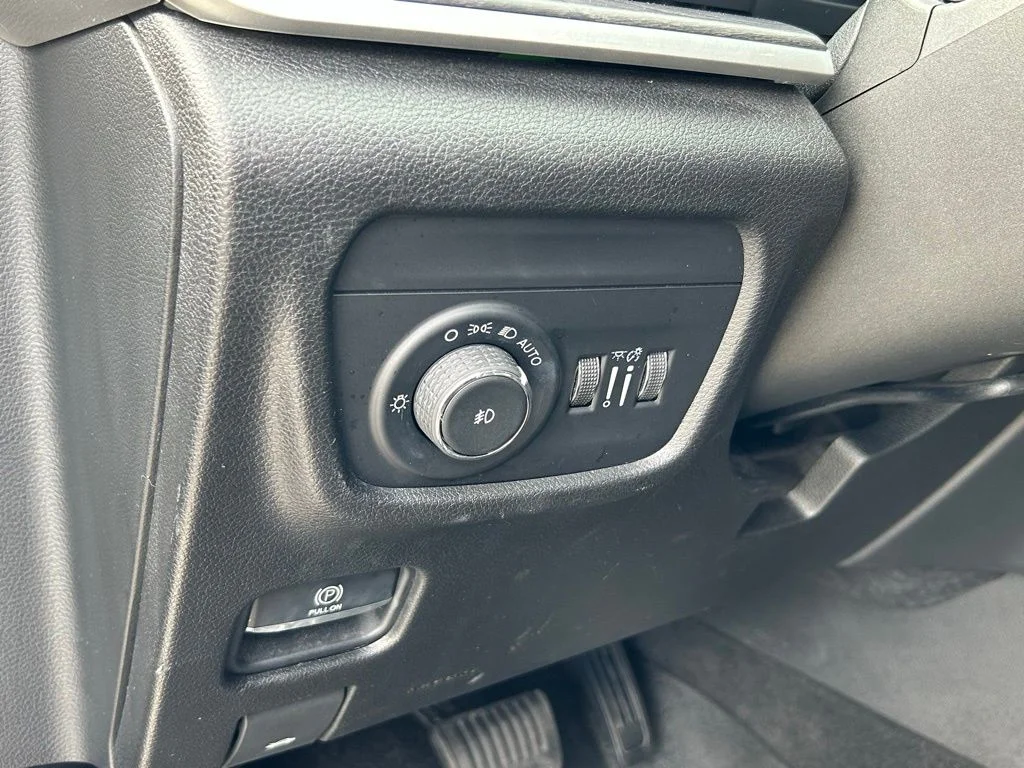 Certified Used 2021 Black Jeep Limited image 19