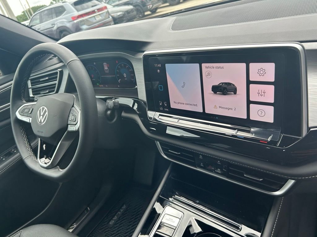 New 2026 White/off-white Volkswagen 2.0T SE w/Technology image 38