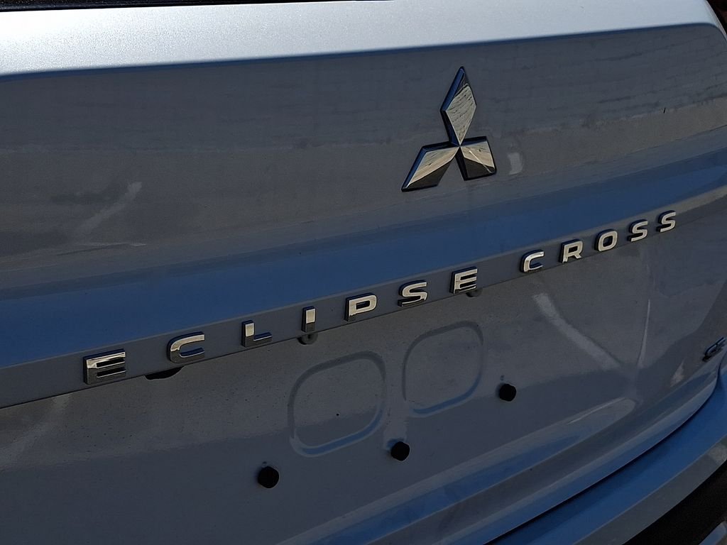 New 2026 White Mitsubishi SE image 7