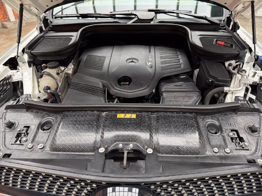 Used 2022 White Mercedes-Benz GLE 450 image 29