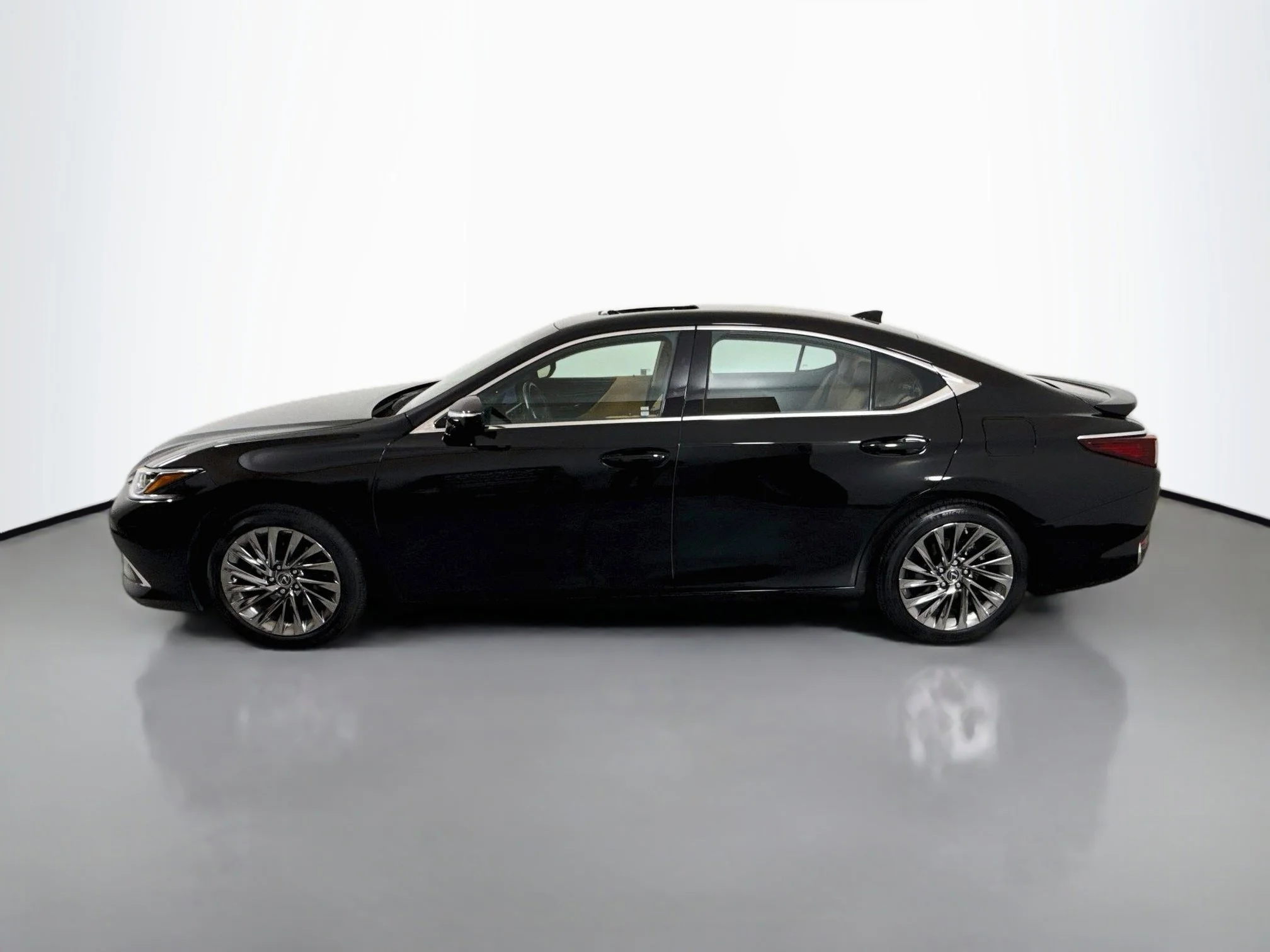 Certified Used 2024 OBSIDIAN Lexus 300h Luxury image 4