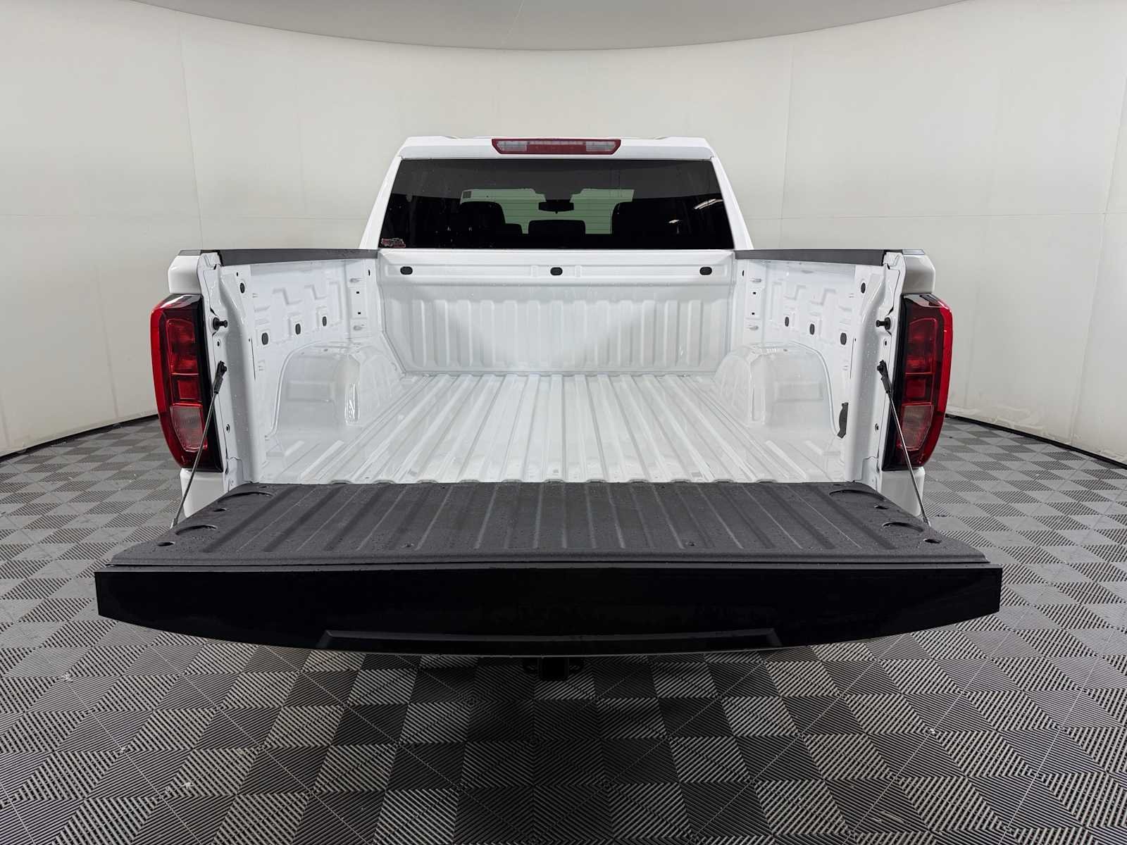 2026 GMC Sierra 1500 Pro - Photo 16