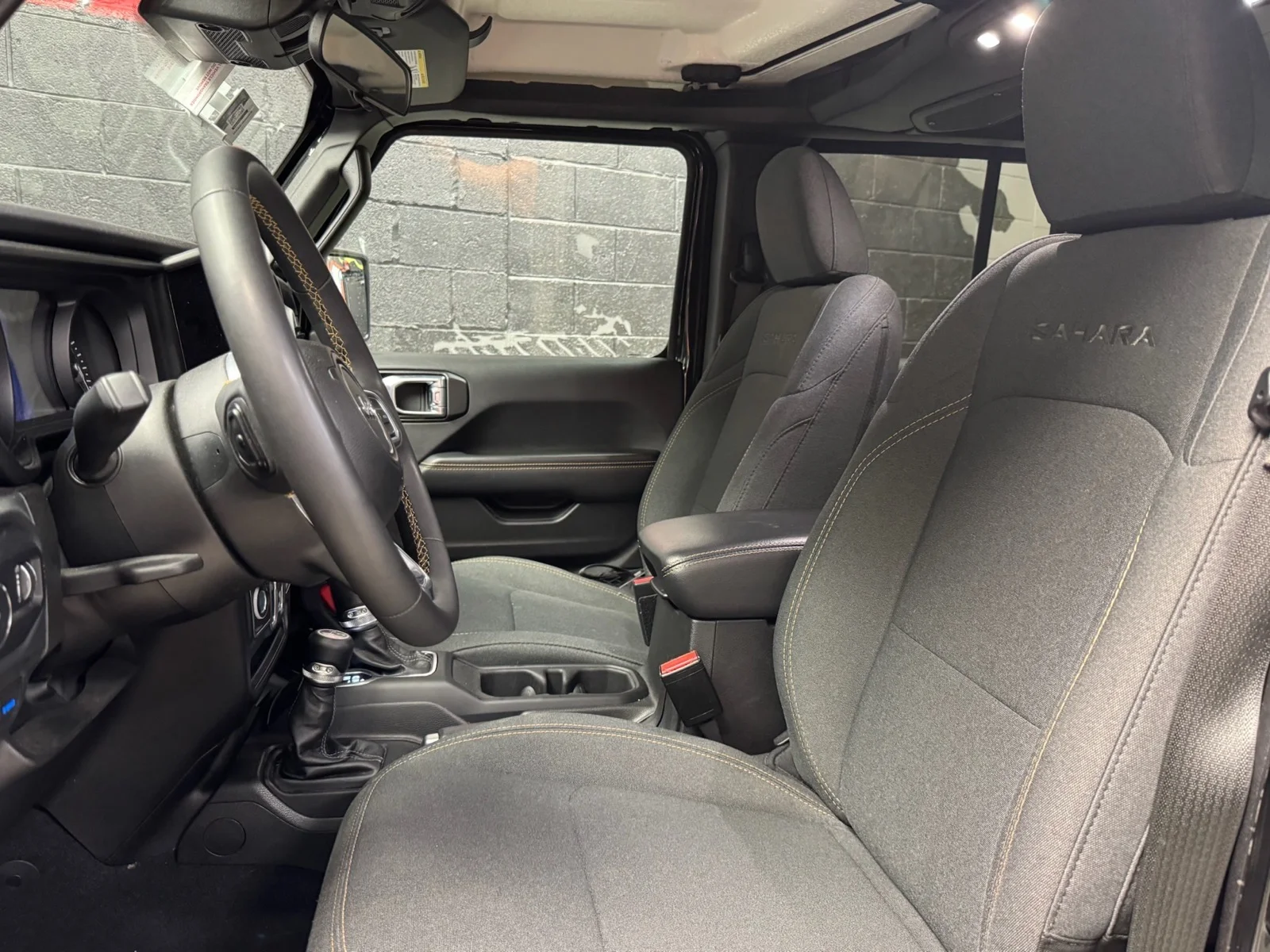 Used 2024 Black Clear Coat (px8) Jeep Sahara 4xe image 8