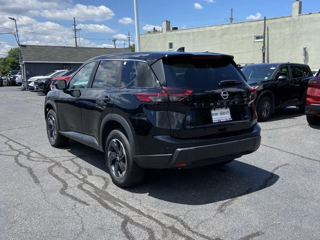 2025 Nissan Rogue SV - Photo 6