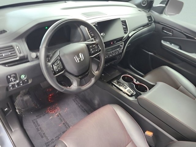 Certified Used 2024 Sonic Gray Pearl Honda AWD BLACK EDITION image 22
