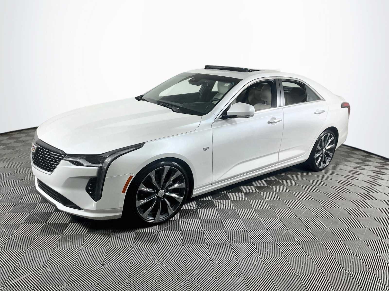 2024 Cadillac CT4