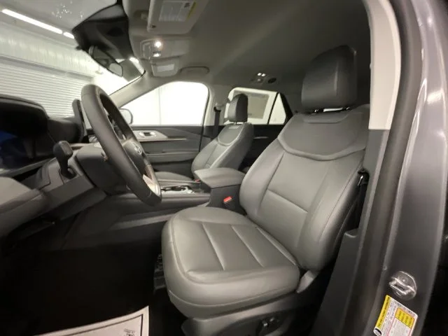 New 2026 Carbonized Gray Metallic Ford Active image 11