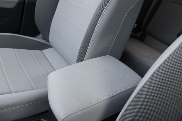 Used 2024 Pure White Volkswagen 1.5T SE image 18