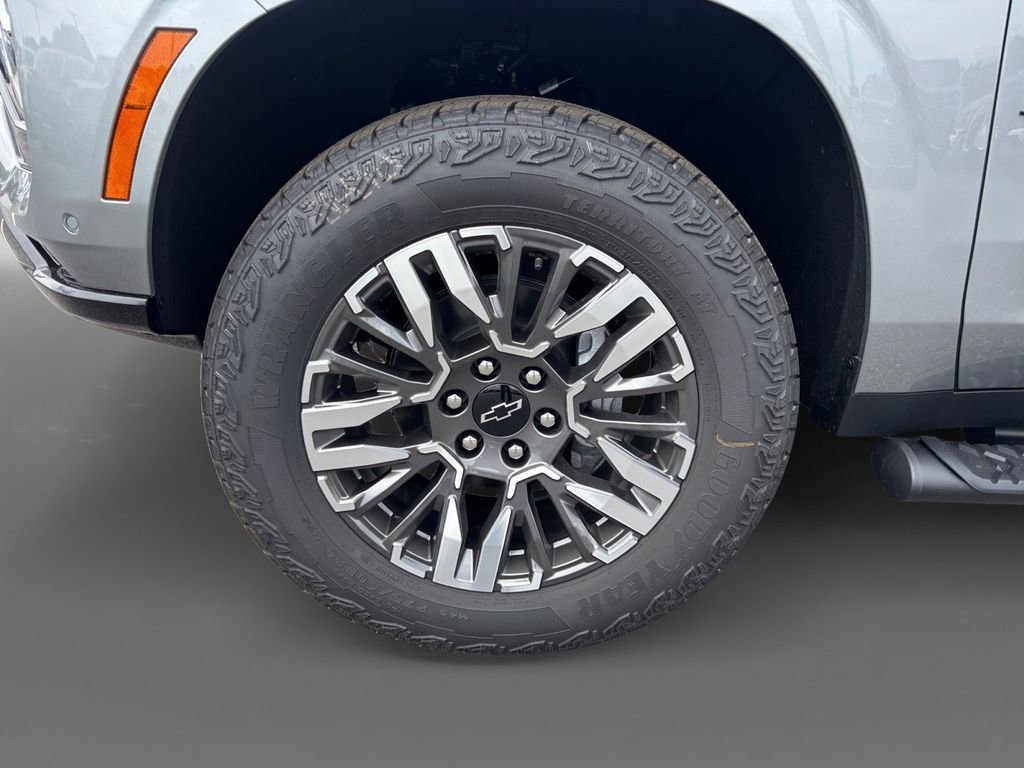 New 2026 Sterling Gray Metallic Chevrolet Z71 image 15