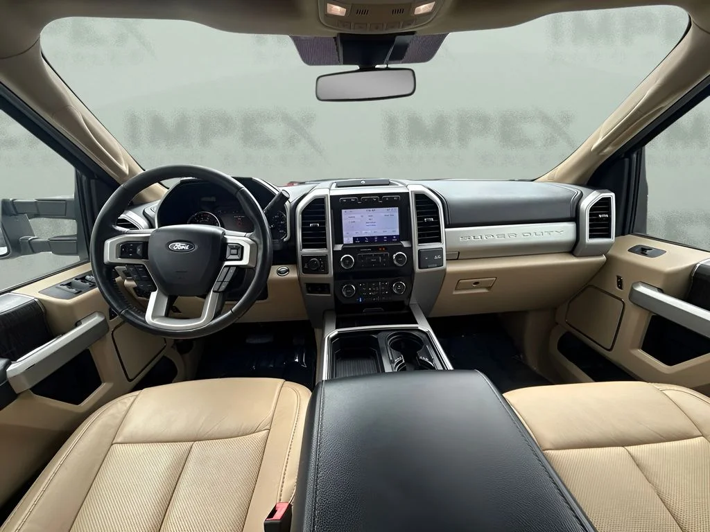 Used 2020 White Ford Lariat image 11