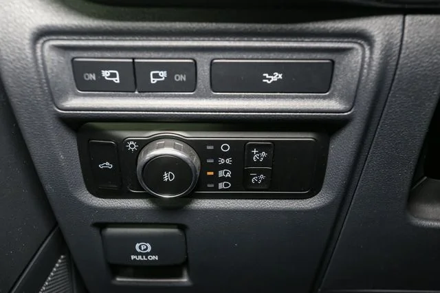 Used 2023 Black Ford XLT image 36