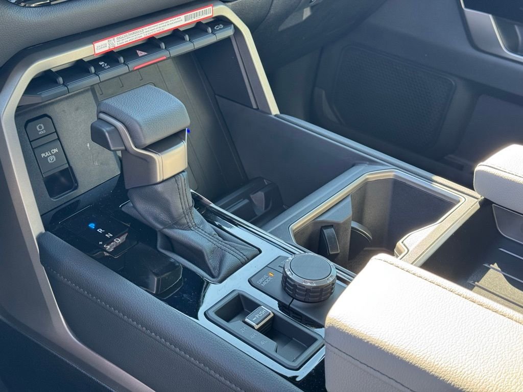 2026 Toyota Tundra Limited - Photo 12