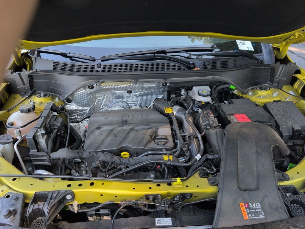 Used 2025 Yellow Chevrolet ACTIV image 13