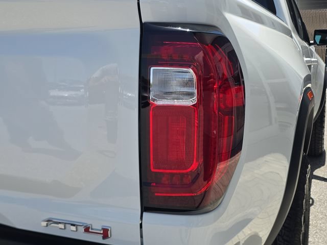 2026 GMC Canyon AT4 - Photo 8