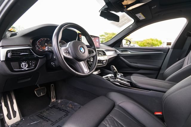 Certified Used 2023 Skyscraper Grey Metallic BMW 530i image 4