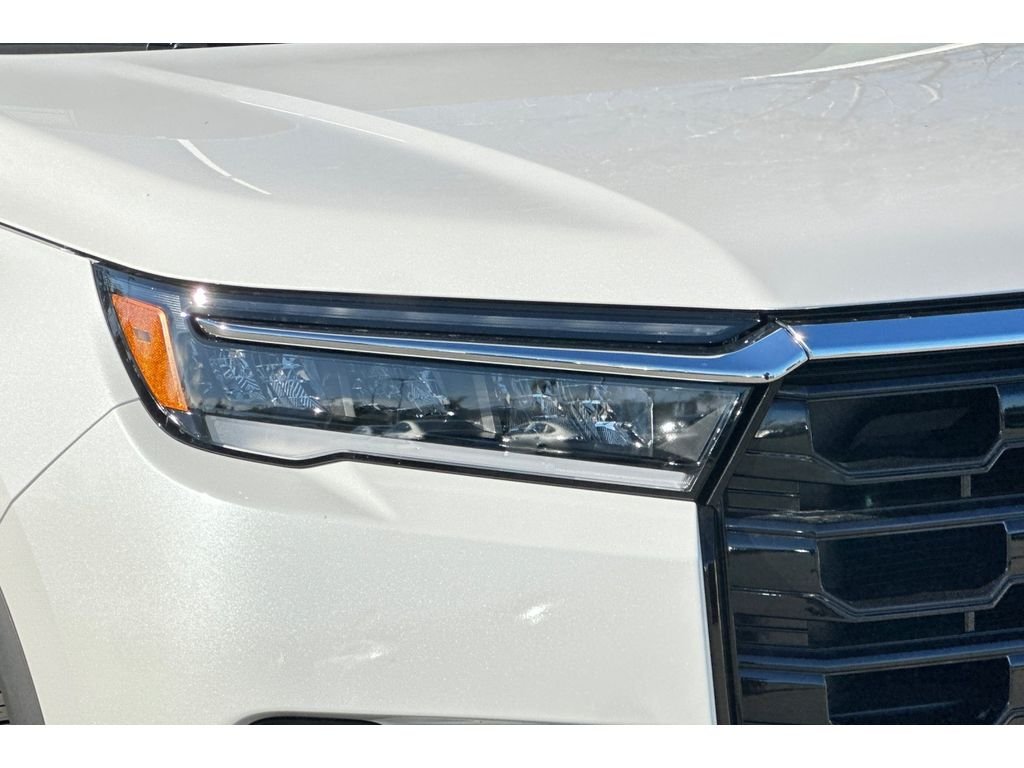 New 2026 Platinum White Pearl Honda Touring image 35