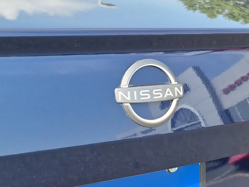 Used 2023 Deep Blue Pearl Nissan 2.5 SR image 22
