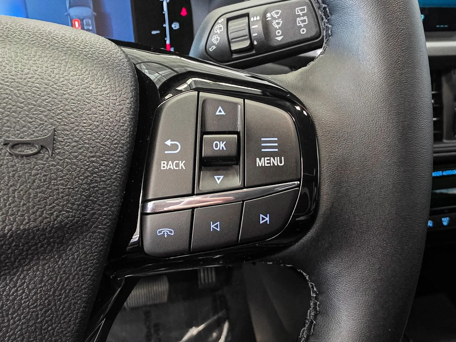 New 2026 Vapor Blue Metallic Ford Active® image 31