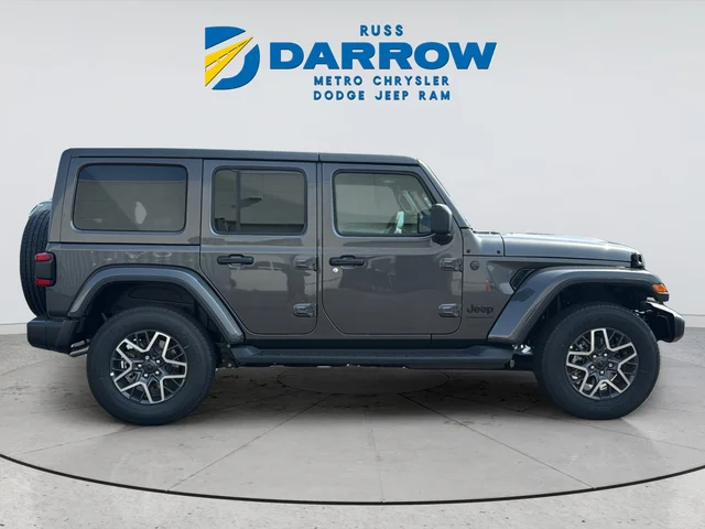 New 2026 Granite Crystal Metallic Clear-Coat Exterior Paint Jeep Sahara image 6