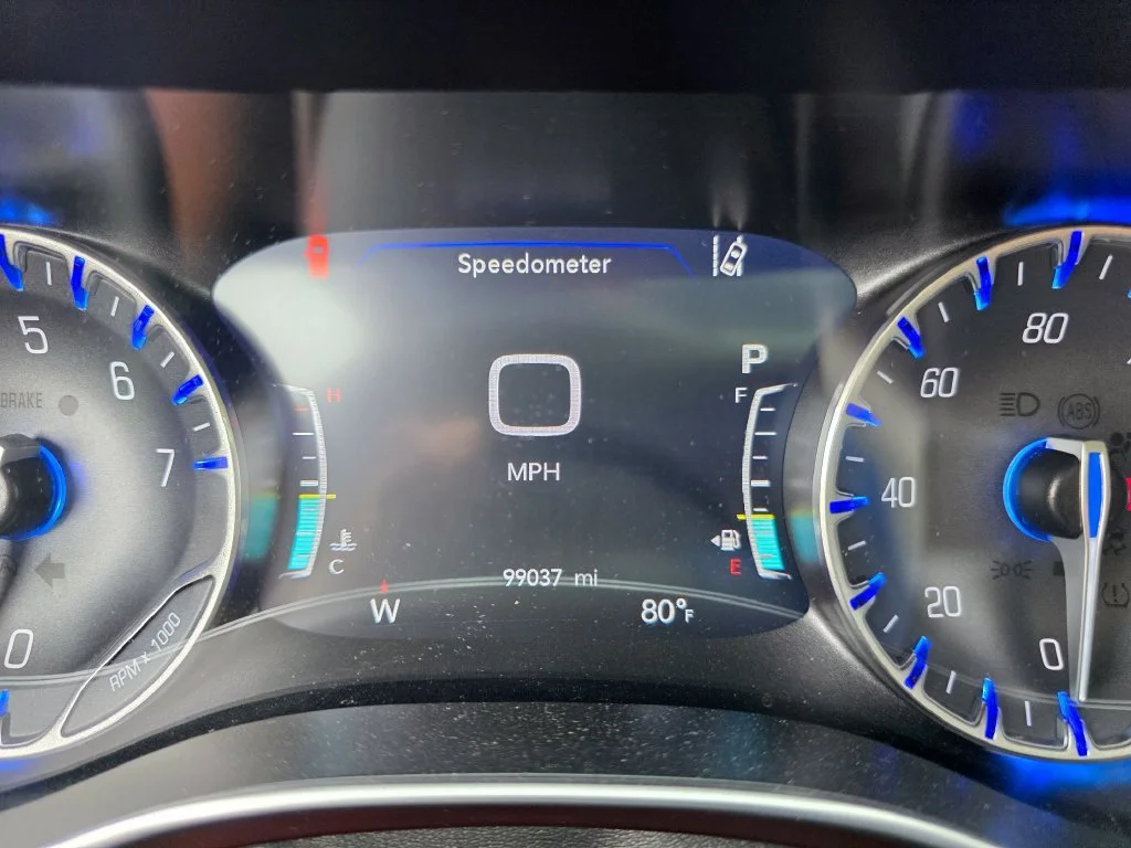 Used 2017 Blue Chrysler Limited image 21