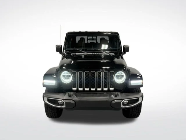 Used 2020 Black Jeep Overland image 3
