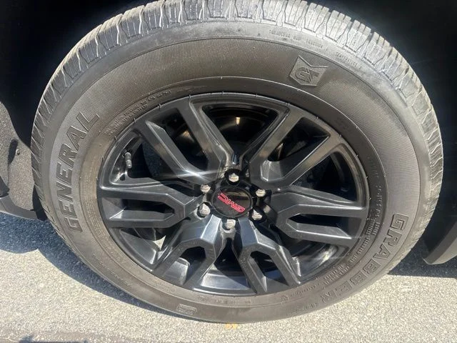 Used 2023 Black GMC Elevation image 4