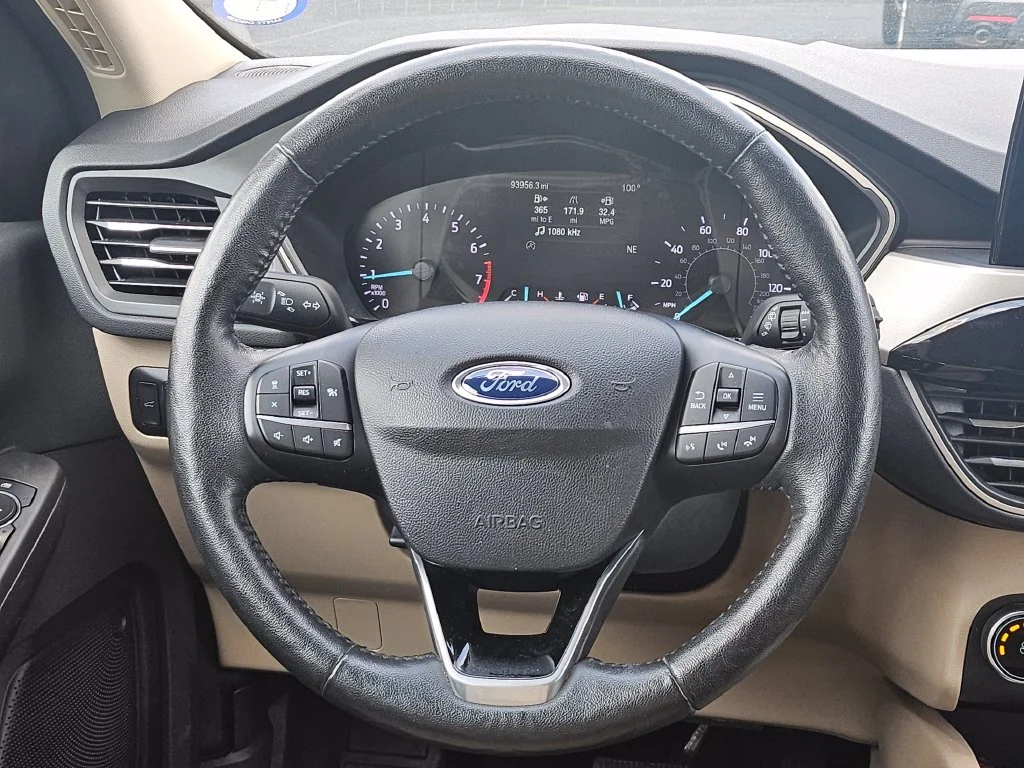 Certified Used 2020 White Ford SEL image 6
