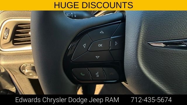 2026 Chrysler Pacifica Select - Photo 19