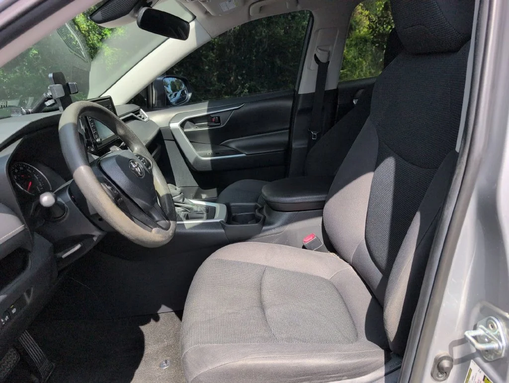 Used 2019 Silver Toyota LE image 14