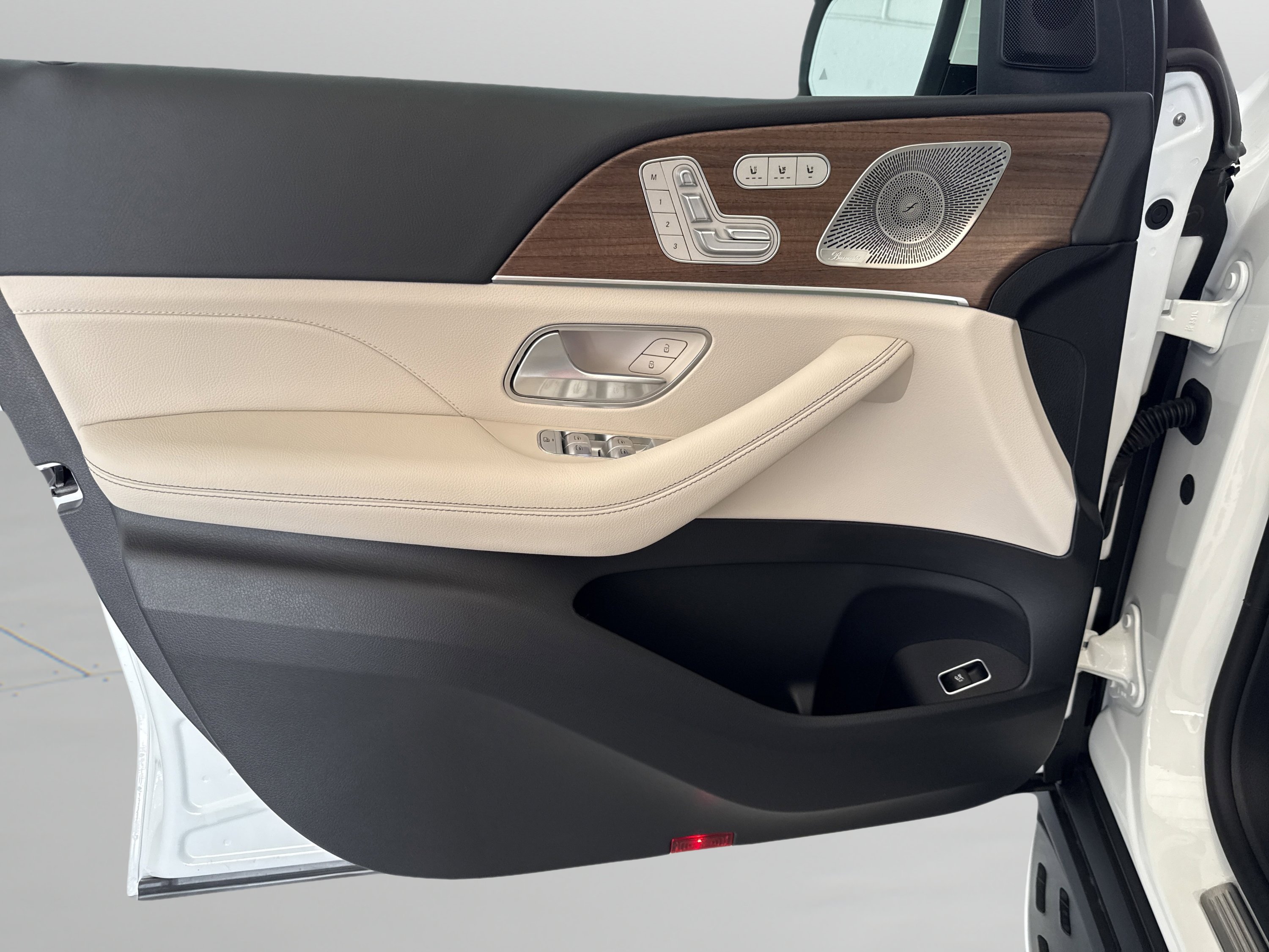 2026 Mercedes-Benz GLS Base - Photo 17
