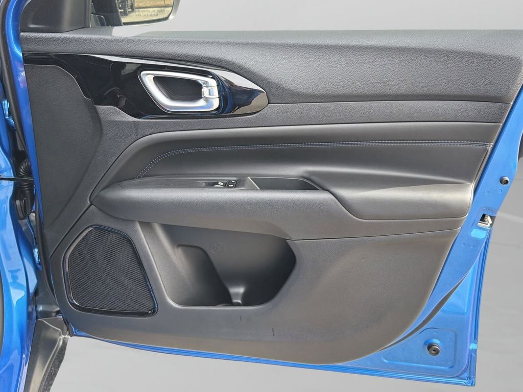 New 2026 Blue Jeep Latitude image 28