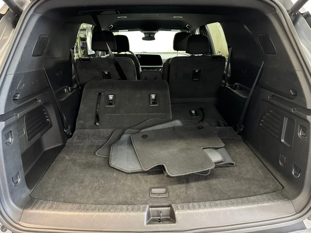 Used 2024 Gray Chevrolet LT image 7