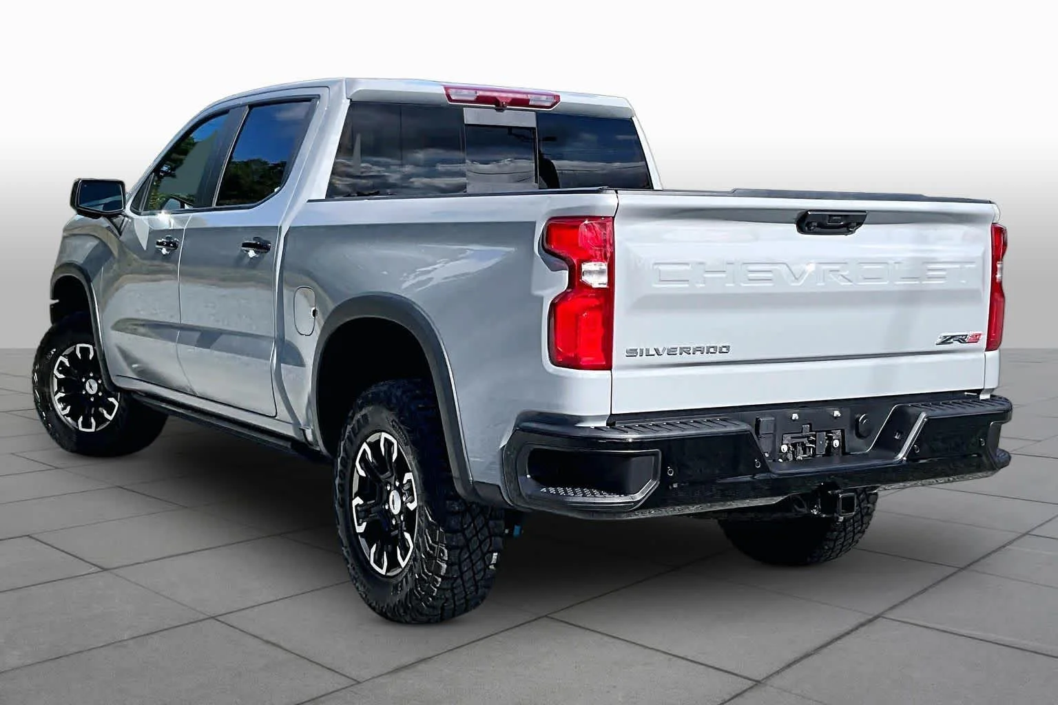 Used 2024 Slate Gray Metallic Chevrolet ZR2 image 12