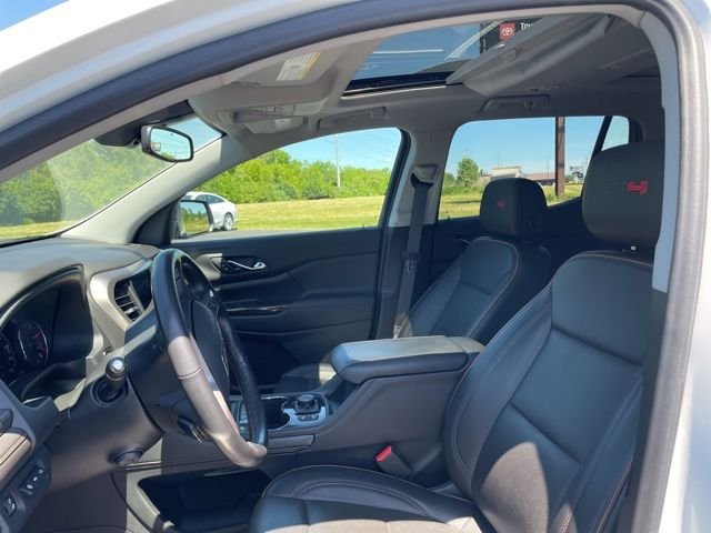 Used 2022 White GMC AT4 image 11