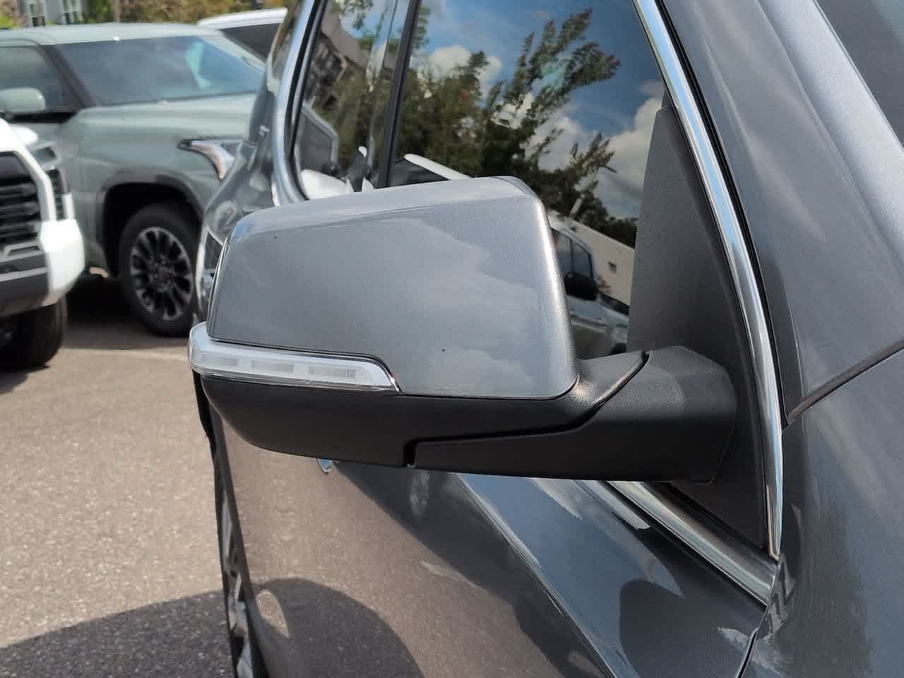 2021 GMC Acadia SLT - Photo 12