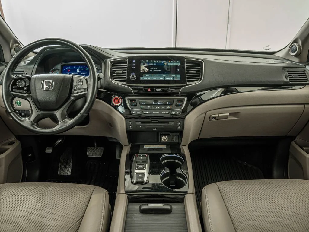 Used 2022 Platinum White Pearl Honda Elite image 29