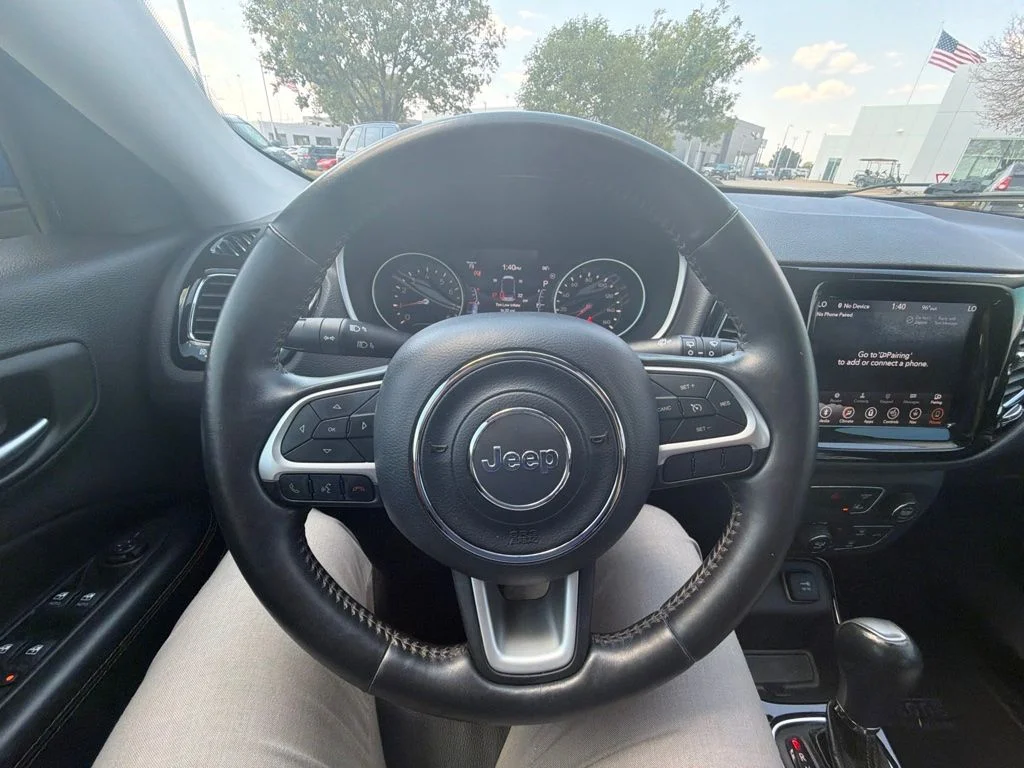 Used 2018 Blue Jeep Limited image 13