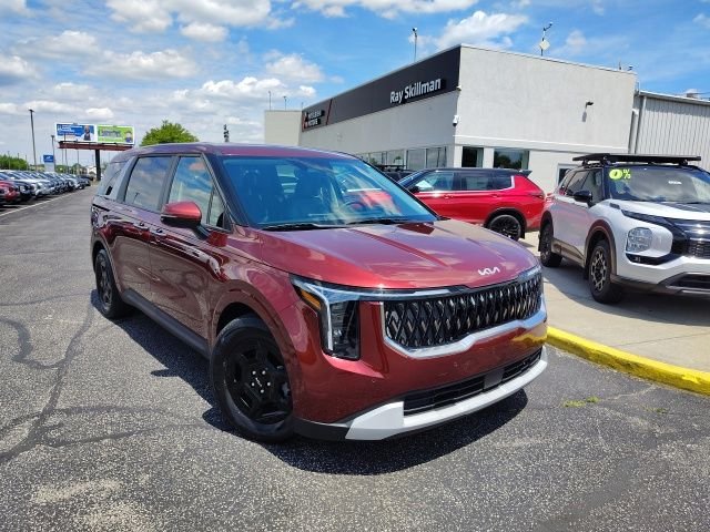 Used 2025 Red Kia LXS image 1